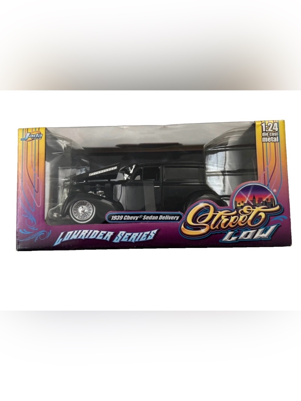 Jada 1/24 Lowrider Series Street Low 1939 Chevy Sedan Delivery